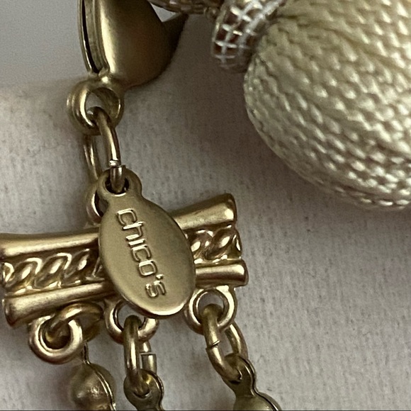 Chicos ‘Evelyn’ Necklace and Bracelets Set - Picture 4 of 12